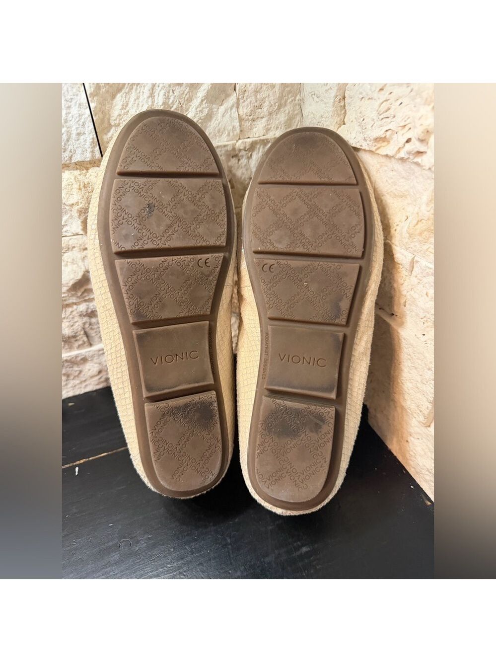 Vionic Larrun Snakeskin Loafers Ivory Slip On Women’s Sz 7.5 - Picture 9 of 9
